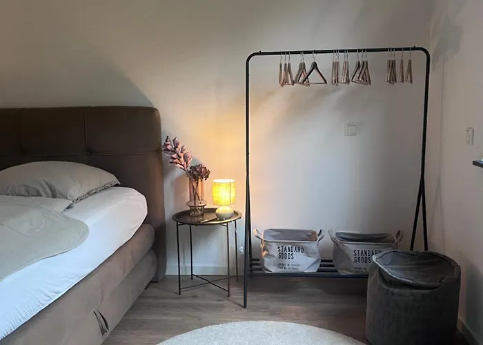 Modernes Tiny In Apartamento Lage (Lippe)