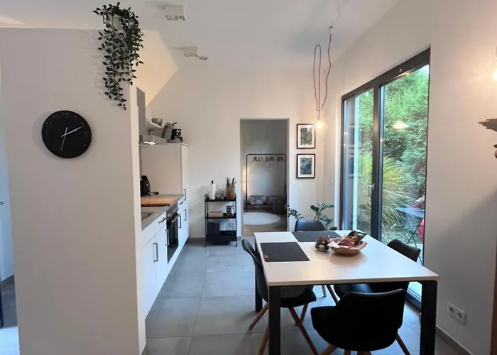 Modernes Tiny In Apartamento Lage (Lippe)